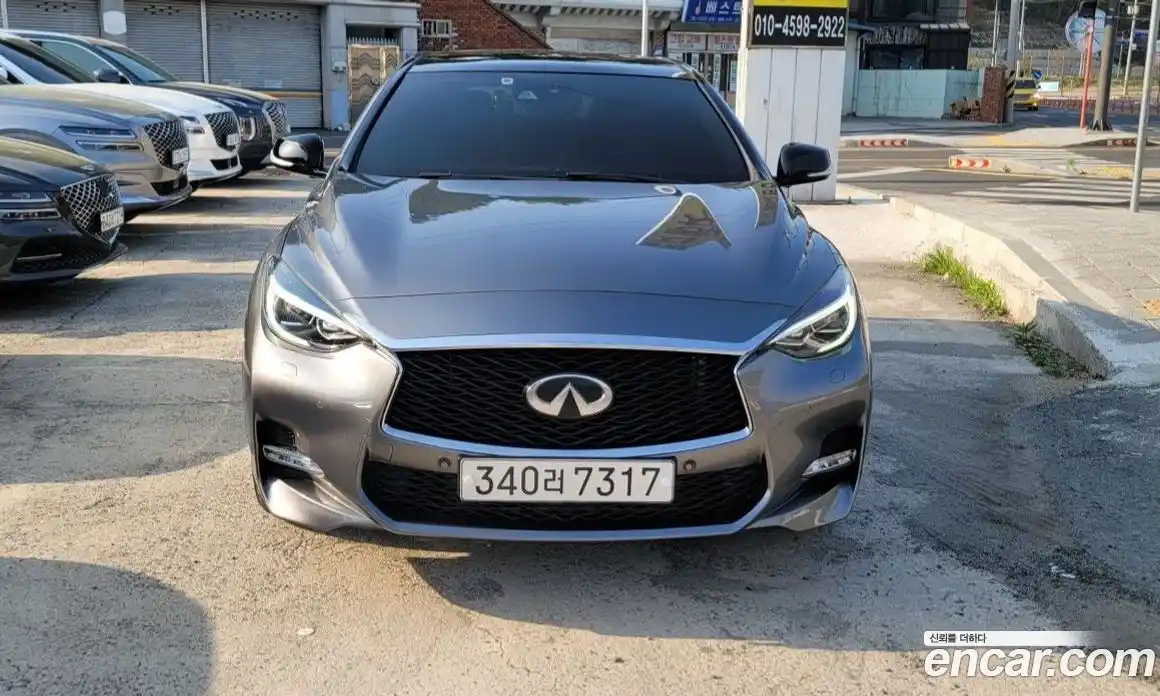 Infiniti Q30 2017 2.0 гидро в Москве № 1625776, фото 3