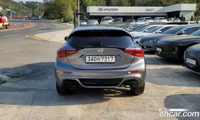Infiniti Q30 2017 2.0 гидро в Москве № 1625776, миниатюра 4
