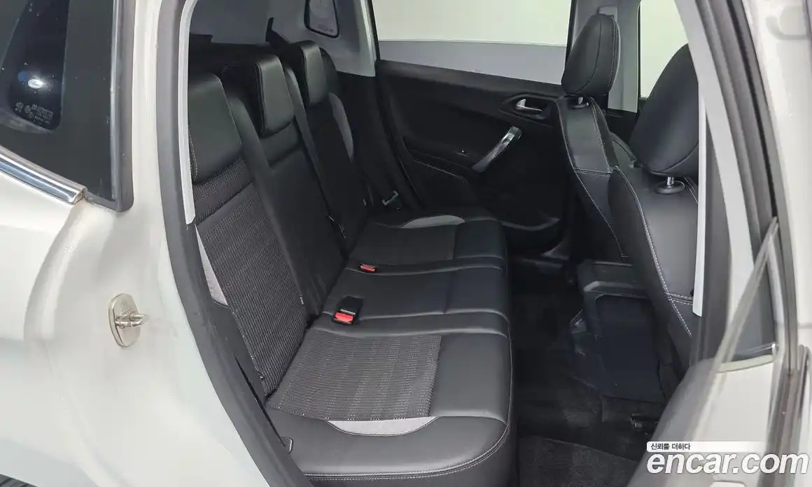 Peugeot 2008 2016 1.6 гидро в Москве № 1625880, фото 11