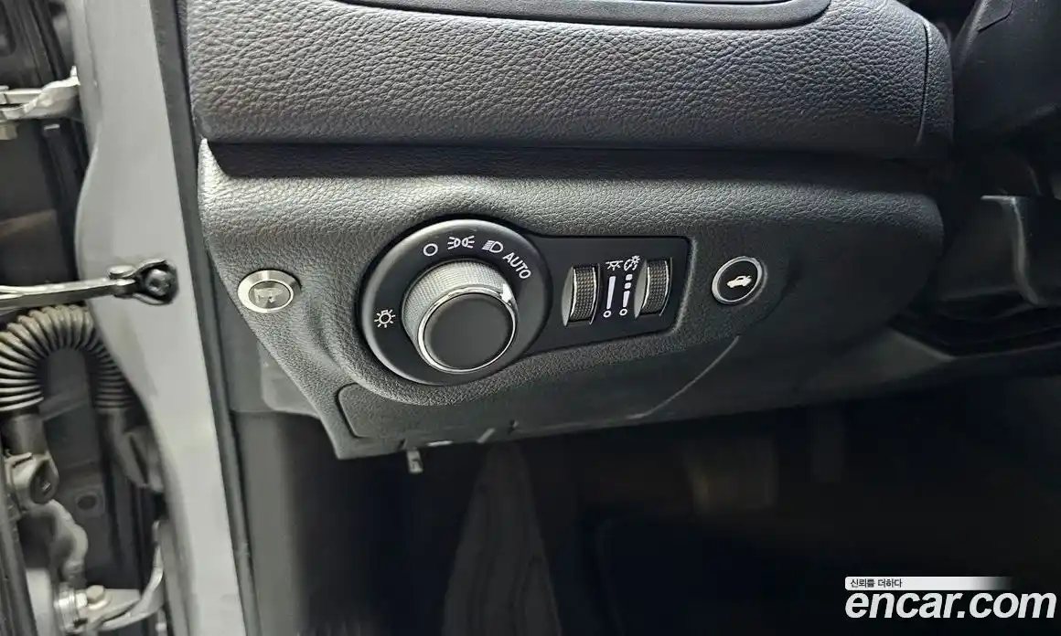 Chrysler 200 2015 2.4 гидро в Москве № 1626068, фото 18
