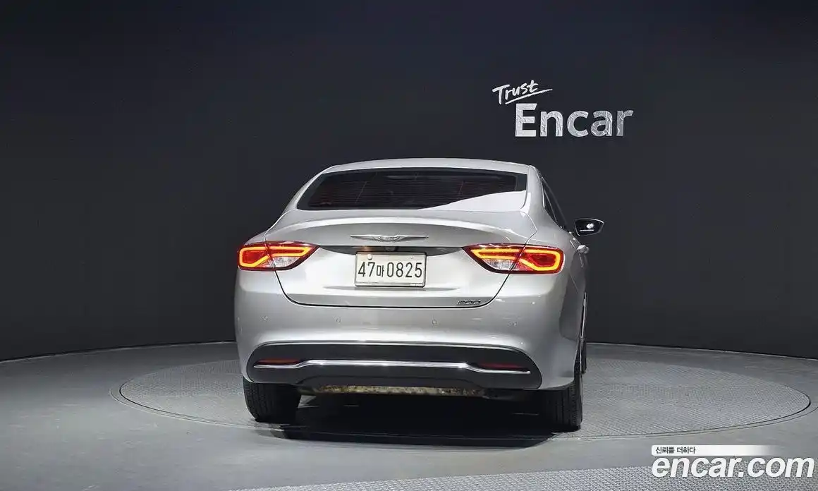 Chrysler 200 2015 2.4 гидро в Москве № 1626068, фото 4