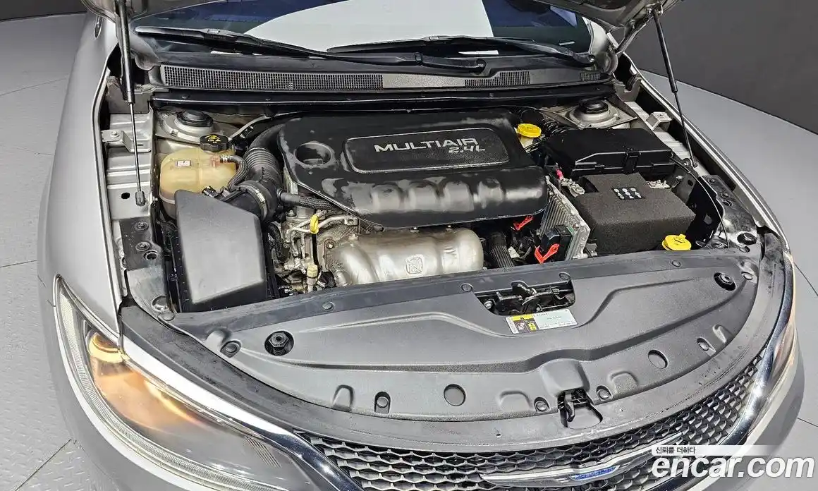 Chrysler 200 2015 2.4 гидро в Москве № 1626068, фото 6