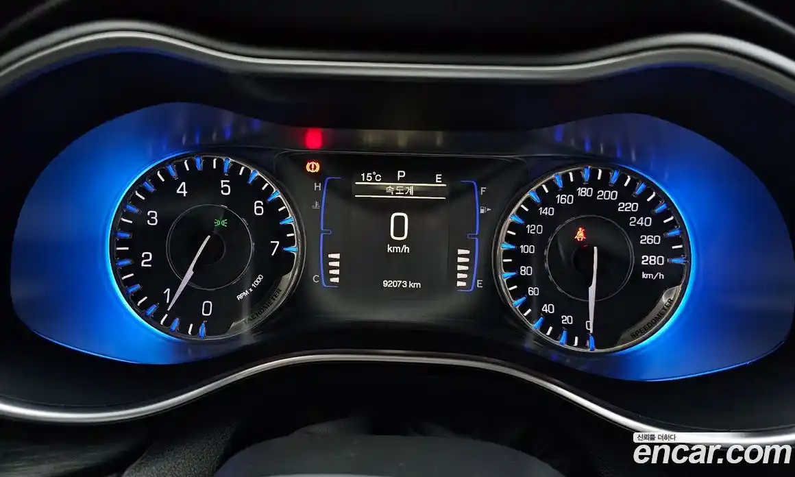 Chrysler 200 2015 2.4 гидро в Москве № 1626068, фото 8