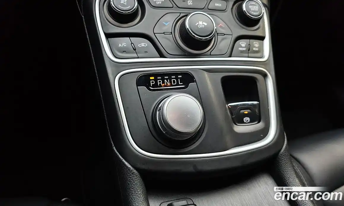 Chrysler 200 2015 2.4 гидро в Москве № 1626068, фото 9