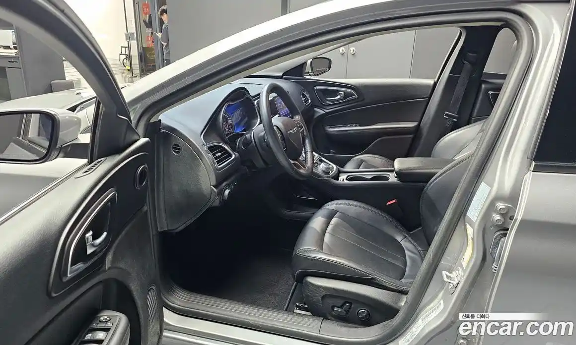 Chrysler 200 2015 2.4 гидро в Москве № 1626068, фото 10