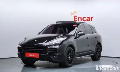 Porsche Cayenne, 2015
