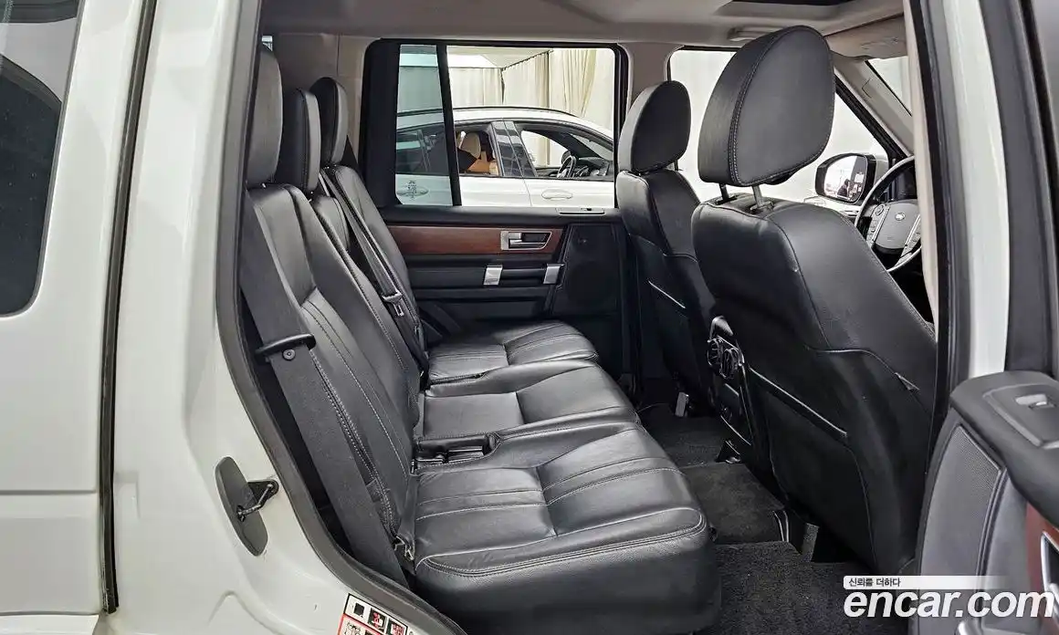 Land Rover Discovery 2016 3.0 гидро в Москве № 166608, фото 12