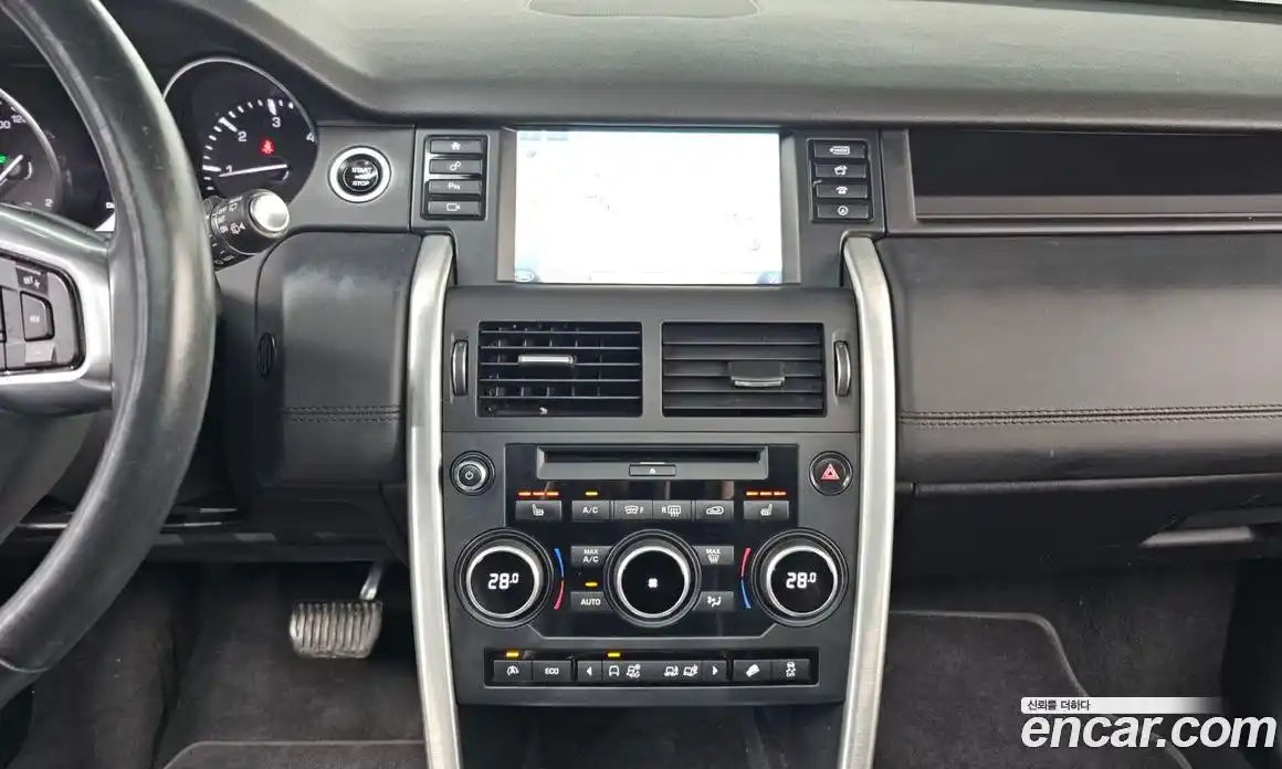 Land Rover Discovery Sport 2016 2.0 гидро в Москве № 166648, фото 14