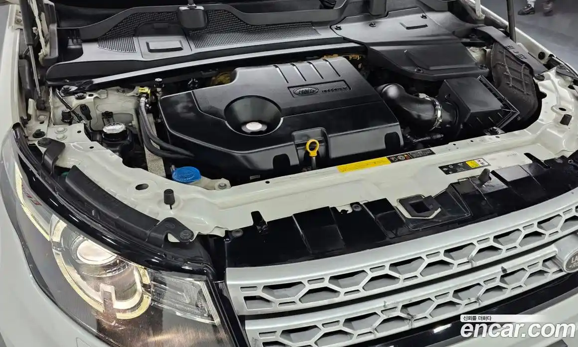 Land Rover Discovery Sport 2016 2.0 гидро в Москве № 166648, фото 6