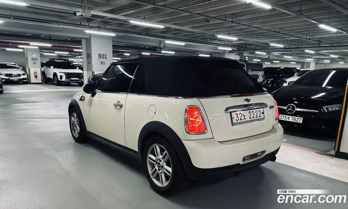 Mini Cooper Convertible 2011 1.6 гидро в Москве № 188786, фото 3