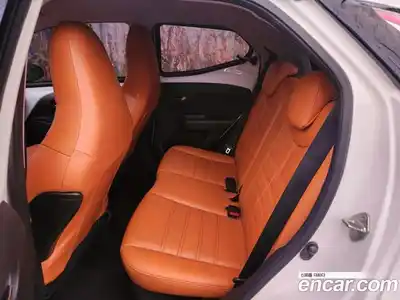 Toyota Aygo 2018 1.0 гидро в Москве № 215640, миниатюра 12