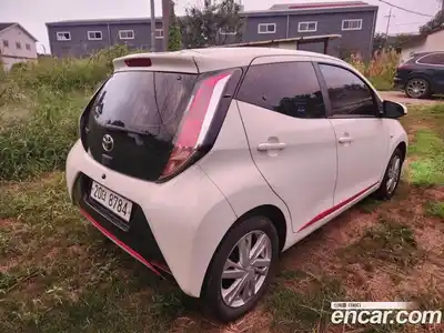 Toyota Aygo 2018 1.0 гидро в Москве № 215640, миниатюра 2