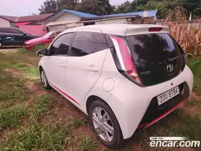 Toyota Aygo 2018 1.0 гидро в Москве № 215640, миниатюра 5