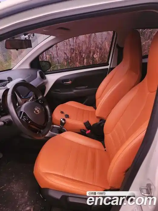 Toyota Aygo 2018 1.0 гидро в Москве № 215640, фото 10