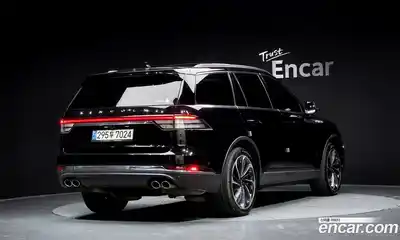 Lincoln Aviator, 2022