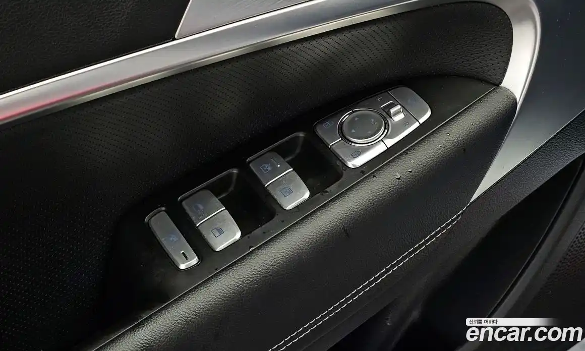 Genesis G70 2018 2.2 гидро в Москве № 27386, фото 17