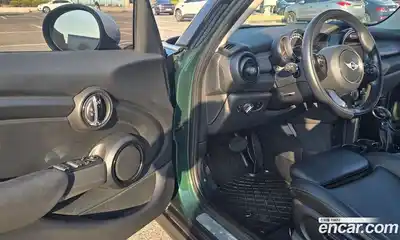 Mini Cooper 2017 2.0 гидро в Москве № 499395, миниатюра 11