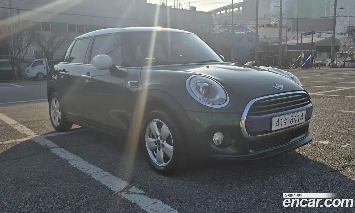 Mini Cooper 2017 2.0 гидро в Москве № 499395, фото 3