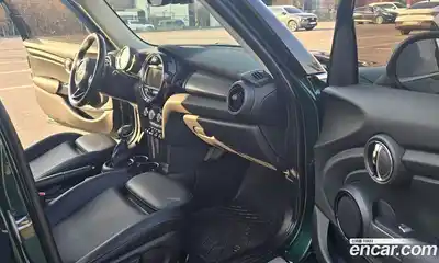 Mini Cooper 2017 2.0 гидро в Москве № 499395, миниатюра 9