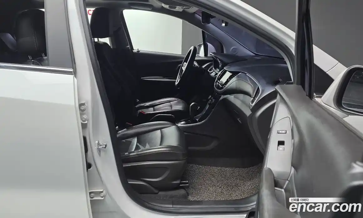 Chevrolet Trax 2016 1.4 гидро в Москве, фото 11