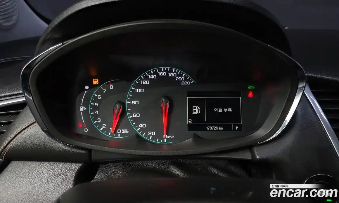 Chevrolet Trax 2016 1.4 гидро в Москве, фото 8