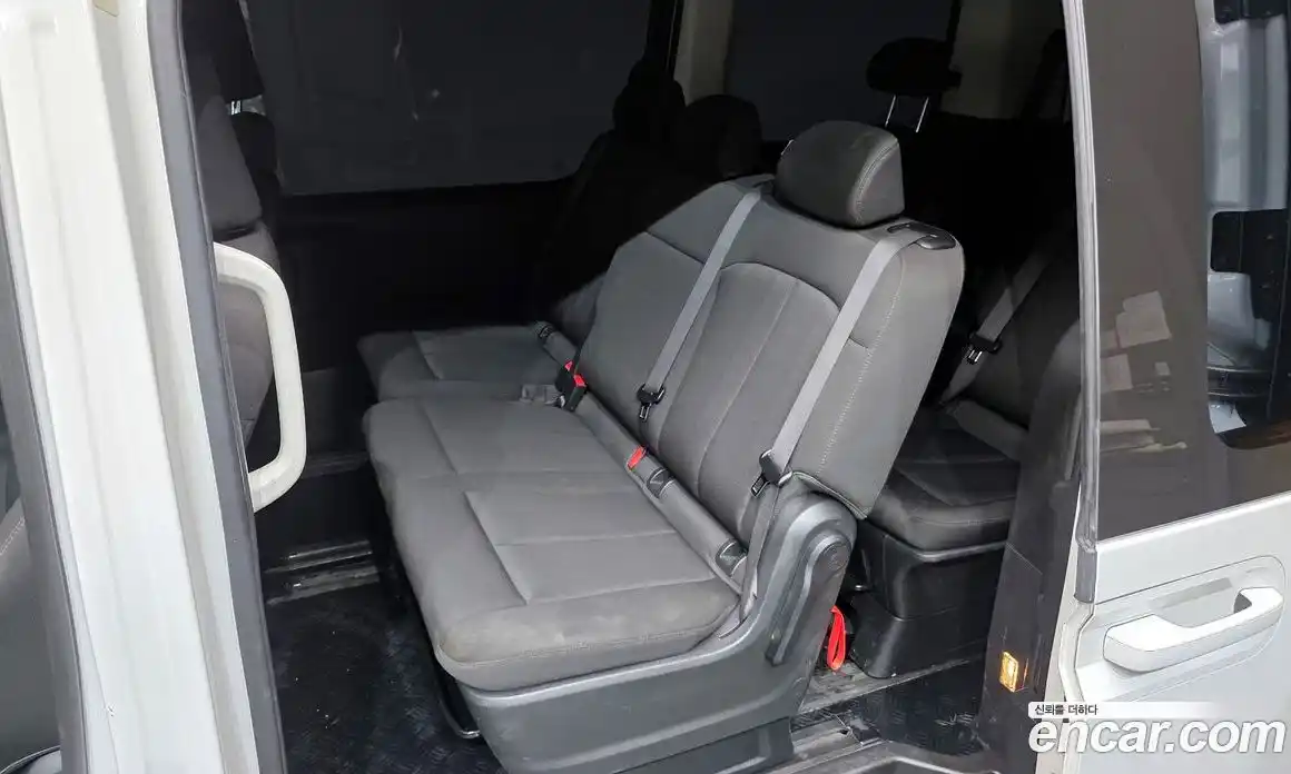 Hyundai Staria 2022 2.2 гидро, фото 11