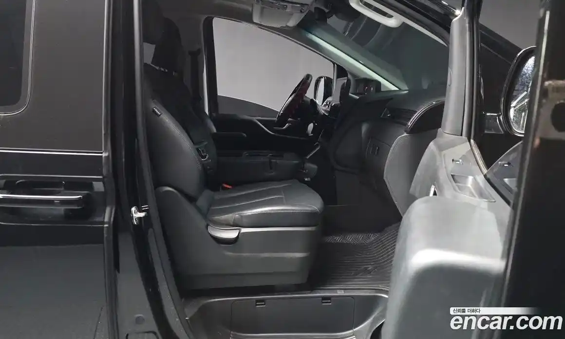 Hyundai Staria 2023 2.2 гидро в Москве № 1610411, фото 11