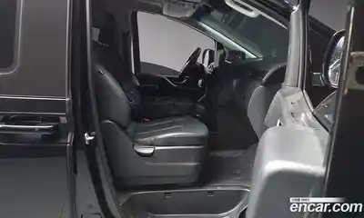 Hyundai Staria 2023 2.2 гидро в Москве № 1610411, миниатюра 11