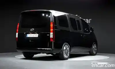 Hyundai Staria 2023 2.2 гидро в Москве № 1610411, миниатюра 2