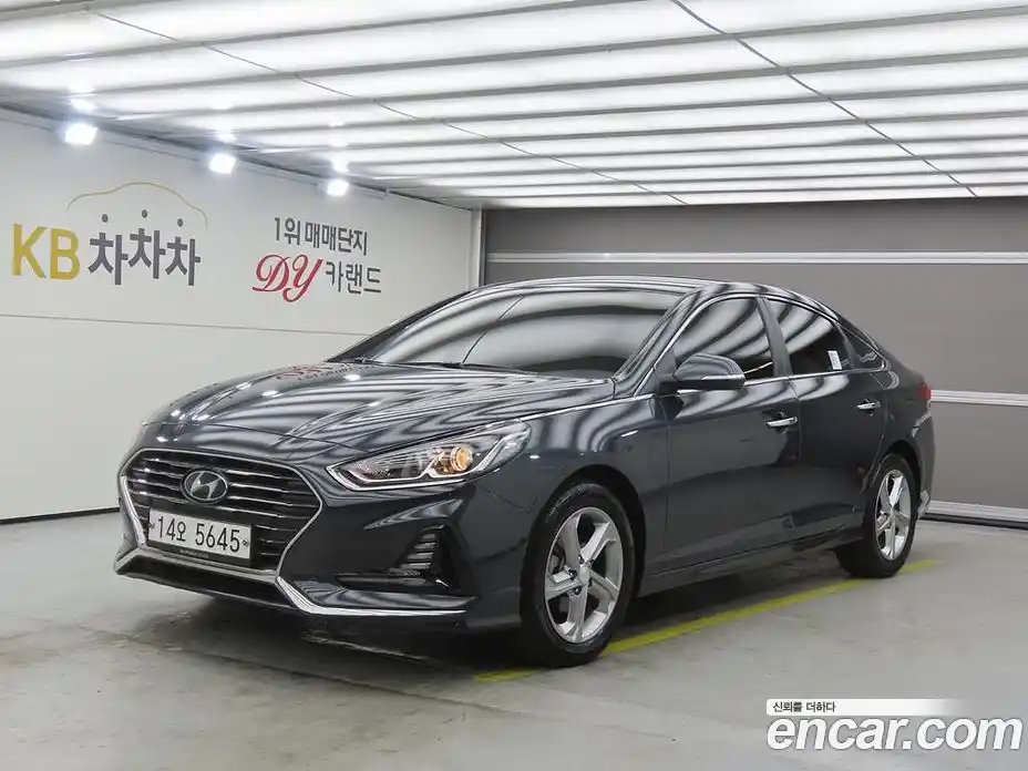 Hyundai Sonata 2019 2.0 гидро в Москве № 1610424, фото 1