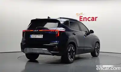 Kia Seltos 2023 1.6 гидро в Москве № 1610986, миниатюра 2