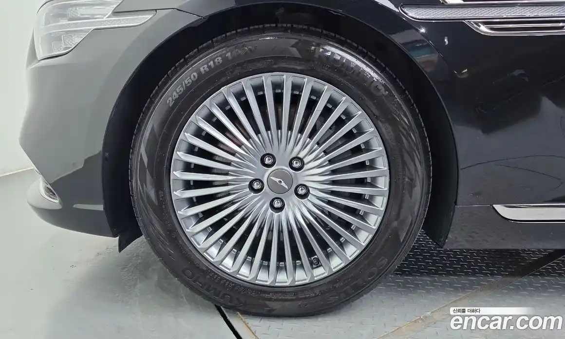 Genesis G90 2018 3.3 гидро в Москве № 1612276, фото 5