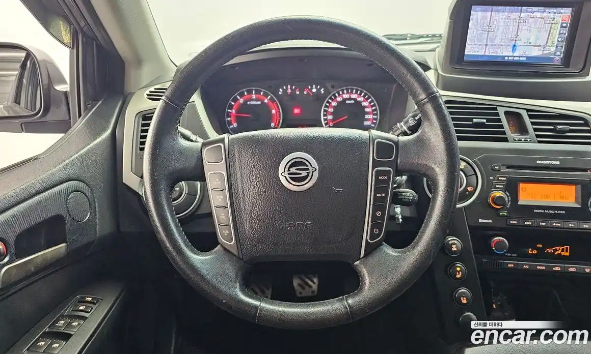 SsangYong Korando 2013 2.0 механика в Москве № 1612822, фото 13