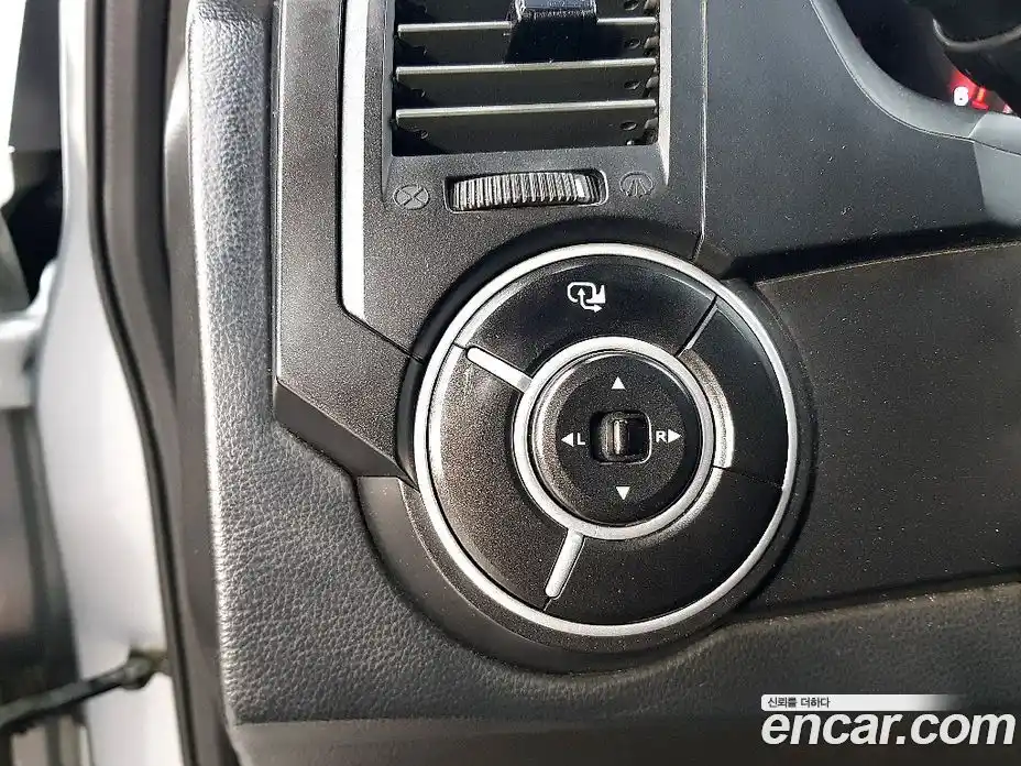 SsangYong Korando 2012 2.0 гидро в Москве № 1613029, фото 12