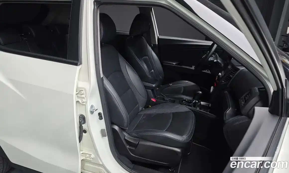 SsangYong TIBOLI 2017 1.6 гидро в Москве № 1613350, фото 12