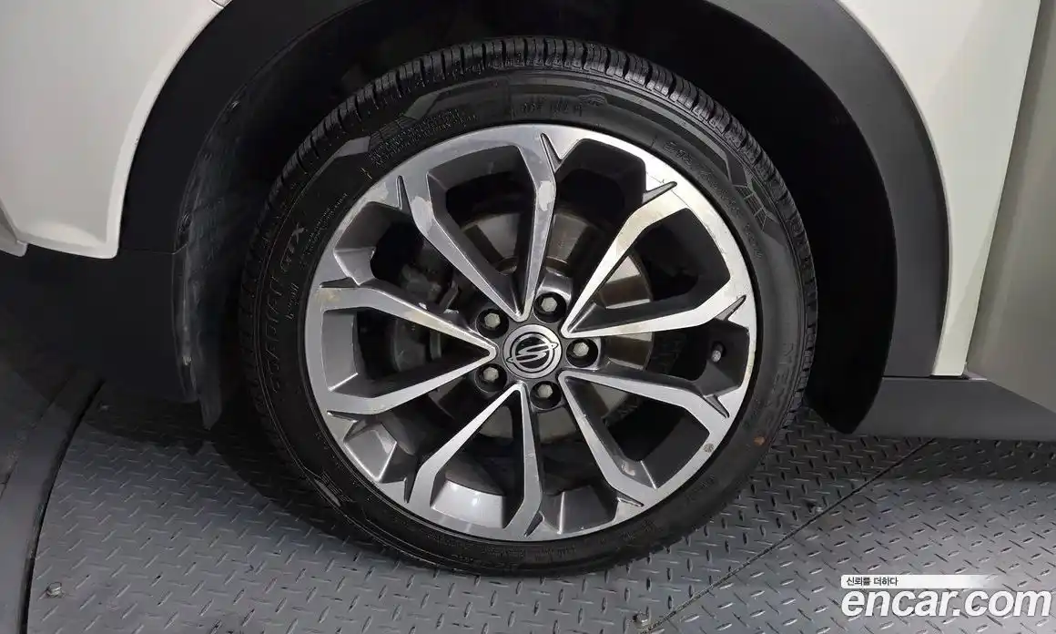 SsangYong TIBOLI 2017 1.6 гидро в Москве № 1613350, фото 5