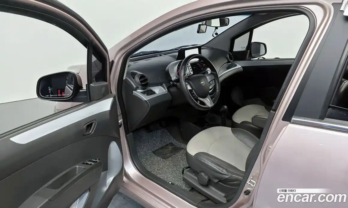 Chevrolet Spark 2011 1.0 гидро в Москве № 1614350, фото 10