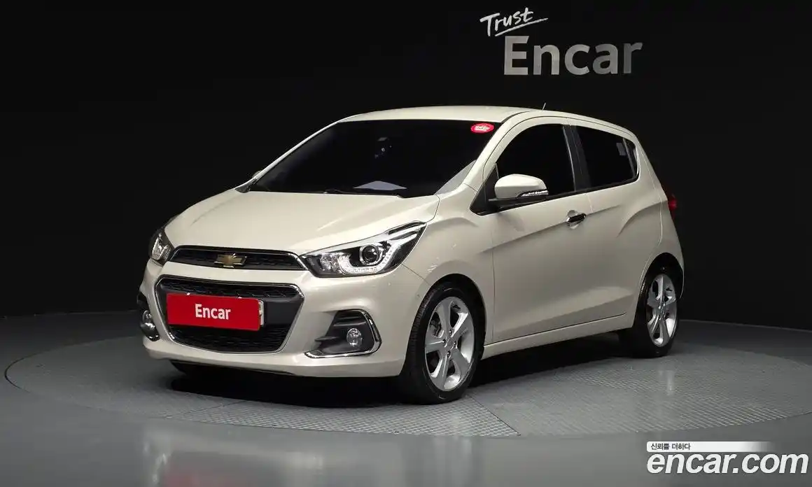 Chevrolet Spark 2015 1.0 гидро в Москве № 1614701, фото 1