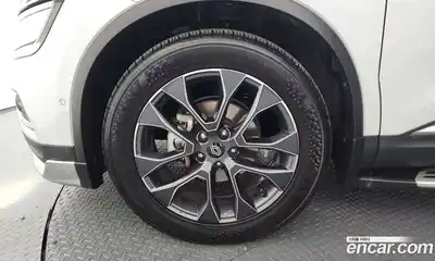 Renault QM6 2018 2.0 гидро в Москве № 1615420, миниатюра 5