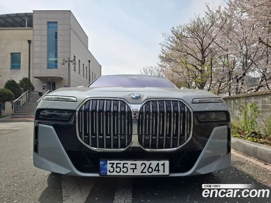 BMW 7-Series 2025 3.0 гидро в Москве № 1616077, фото 1