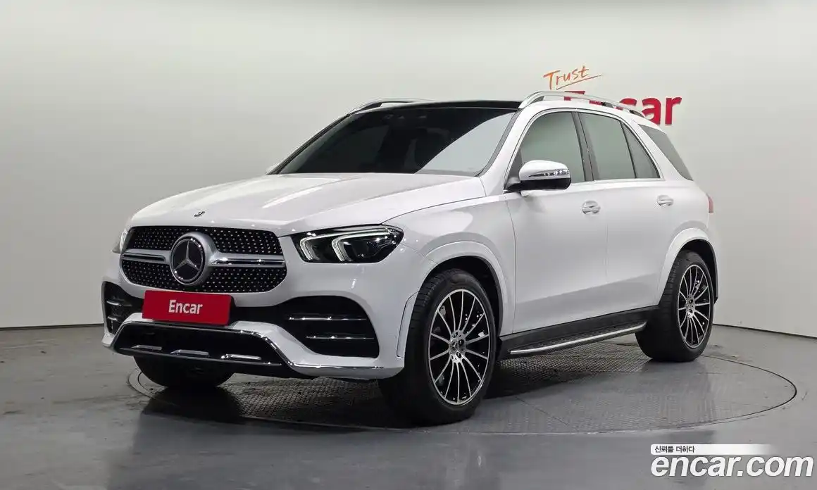 Mercedes-Benz GLE-Class 2023 3.0 гидро в Москве № 1616687, фото 1