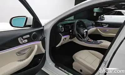 Mercedes-Benz E-Class 2023 2.0 гидро в Москве № 1616747, миниатюра 10
