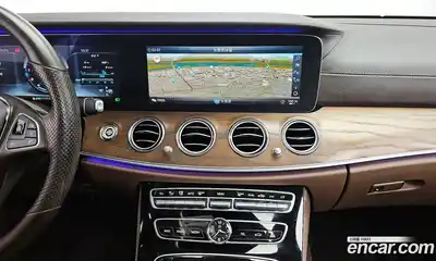 Mercedes-Benz E-Class 2017 2.0 гидро в Москве № 1617204, миниатюра 11