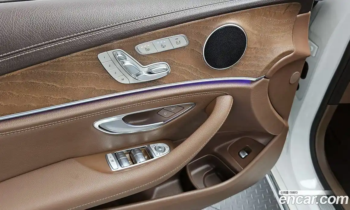 Mercedes-Benz E-Class 2017 2.0 гидро в Москве № 1617204, фото 15