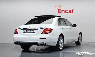 Mercedes-Benz E-Class 2017 2.0 гидро в Москве № 1617204, миниатюра 3