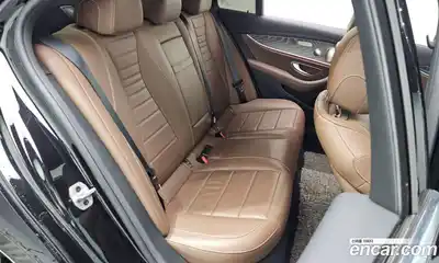 Mercedes-Benz E-Class 2022 2.0 гидро в Москве № 1617261, миниатюра 12