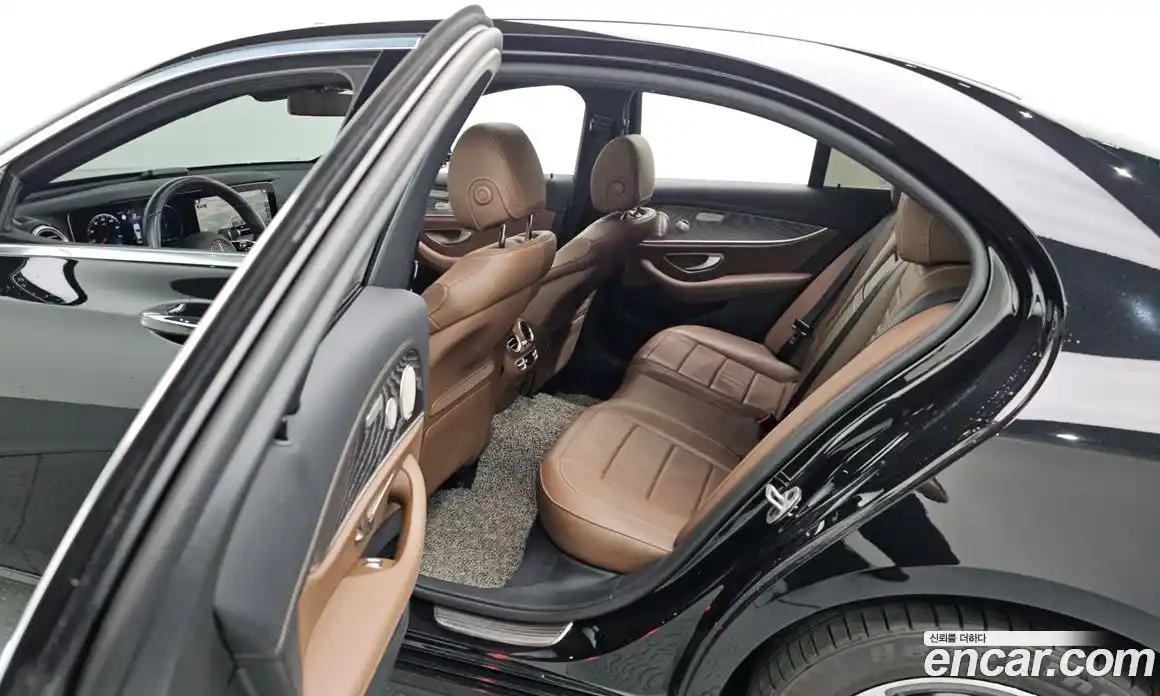 Mercedes-Benz E-Class 2022 2.0 гидро в Москве № 1617261, фото 13