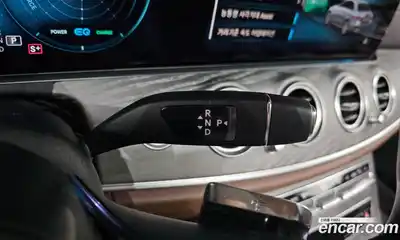 Mercedes-Benz E-Class 2022 2.0 гидро в Москве № 1617261, миниатюра 9