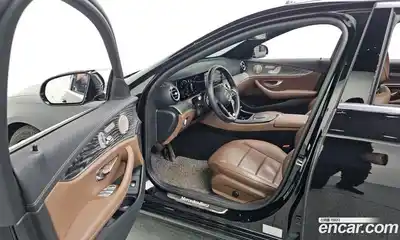 Mercedes-Benz E-Class 2022 2.0 гидро в Москве № 1617261, миниатюра 10