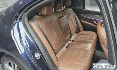 Mercedes-Benz E-Class 2022 2.0 гидро в Москве № 1617314, миниатюра 12